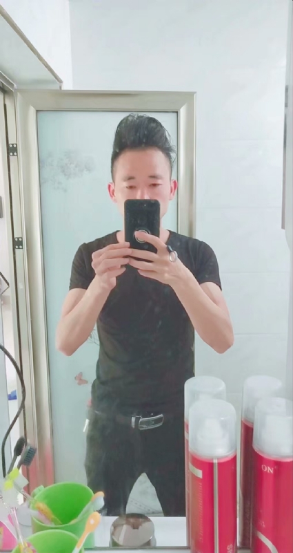 邱利平的第一张照片--石狮闪婚服务中心