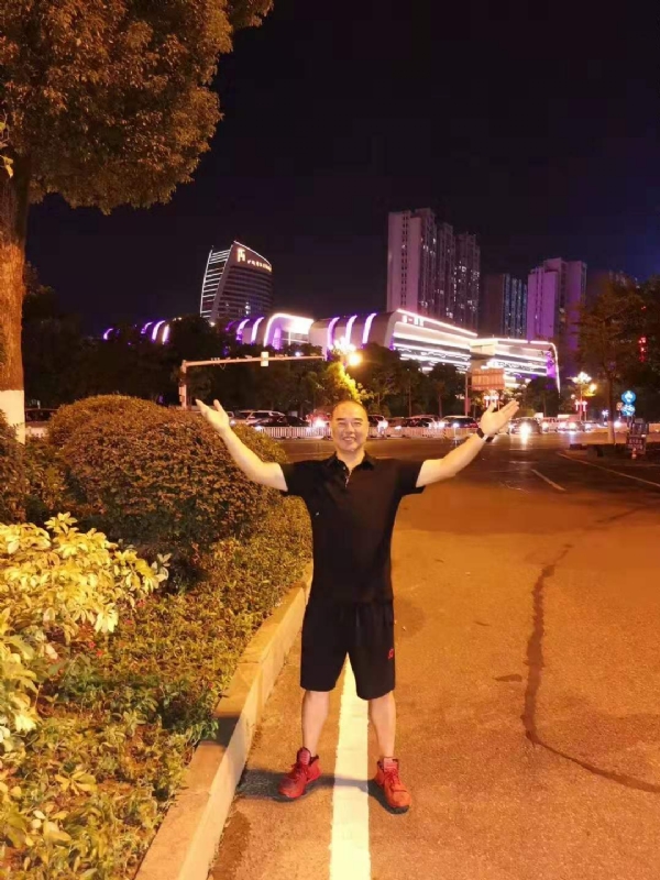 李国伟的第二张照片--石狮闪婚服务中心