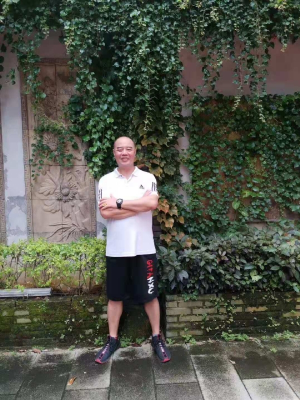 李国伟的第五张照片--石狮闪婚服务中心