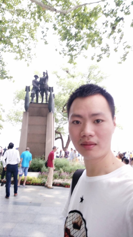志东的第三张照片--石狮闪婚服务中心